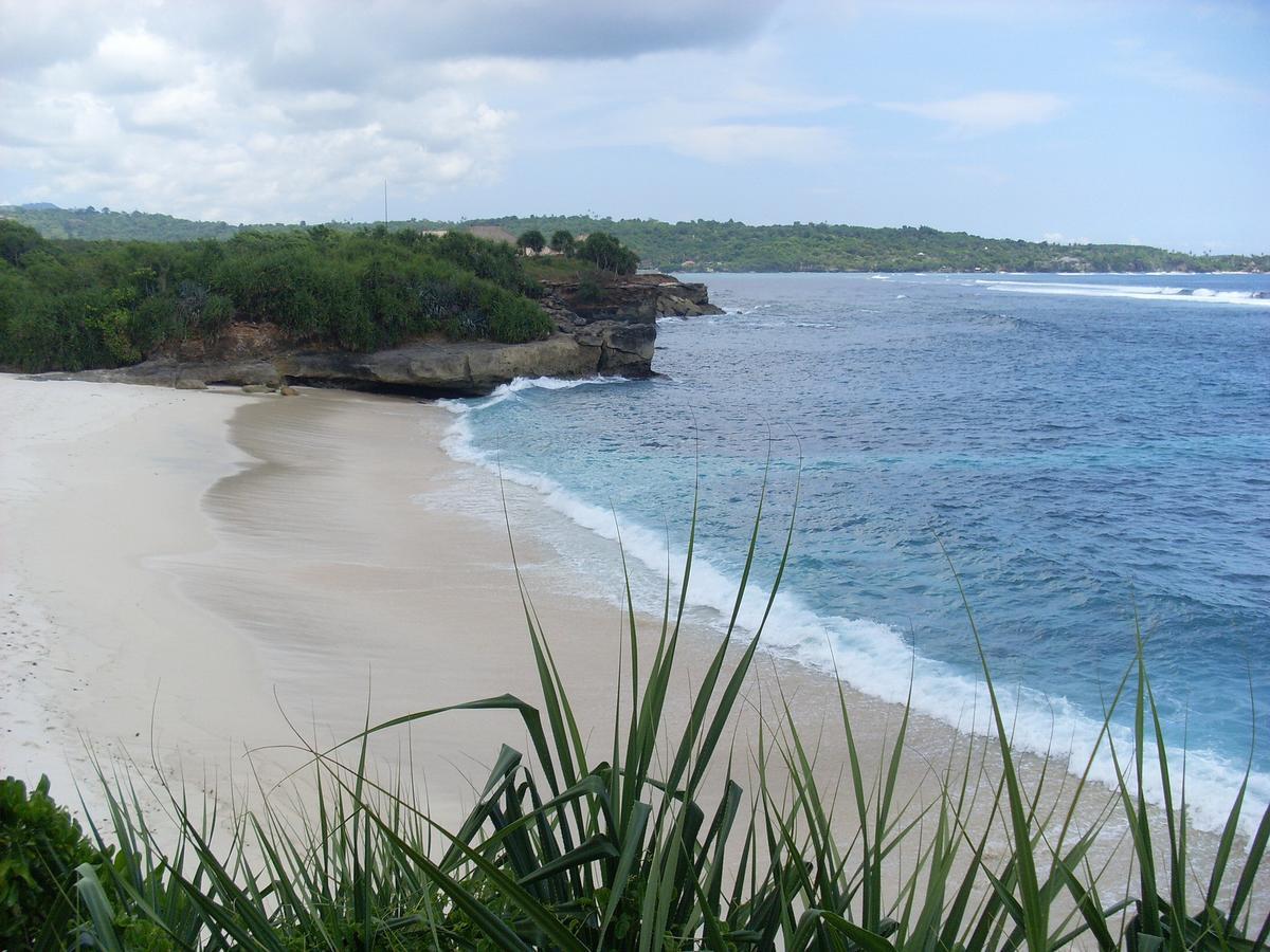 Lembongan Hostel Exterior photo