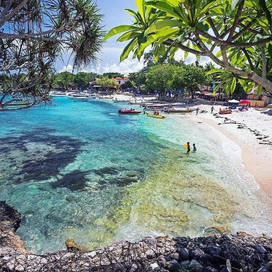 Lembongan Hostel Exterior photo